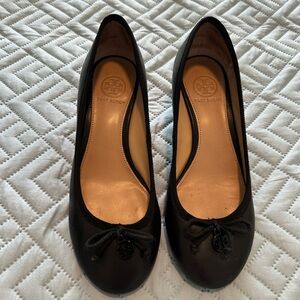Black Tory Burch 1.5 in Heels size 6.5